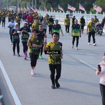 Runner Photo 7131873