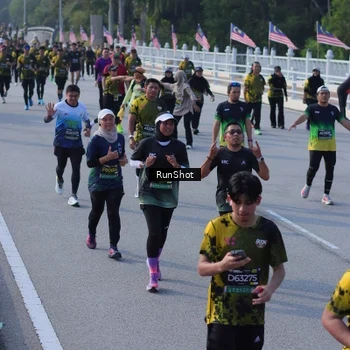 Runner Photo 7131877