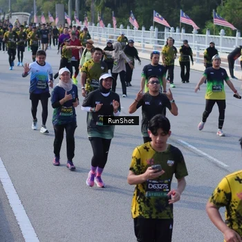 Runner Photo 7131882