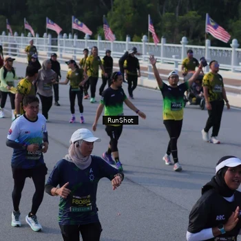 Runner Photo 7131904