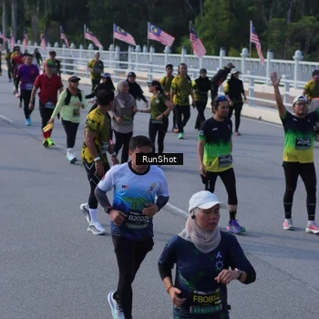 Runner Photo 7131909