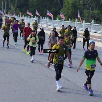 Runner Photo 7131929