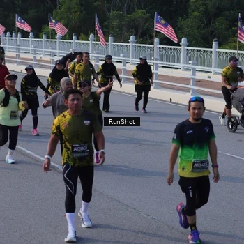 Runner Photo 7131946
