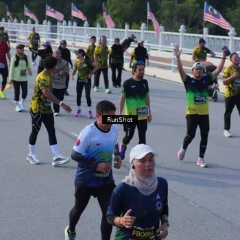 Runner Photo 7131968