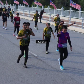Runner Photo 7132028