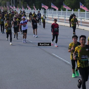 Runner Photo 7132037