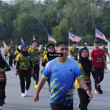 Runner Photo 7132040