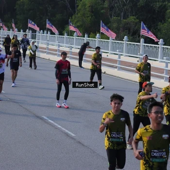 Runner Photo 7132046