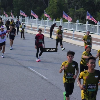 Runner Photo 7132049
