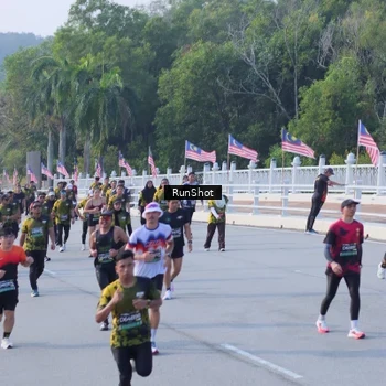 Runner Photo 7132051