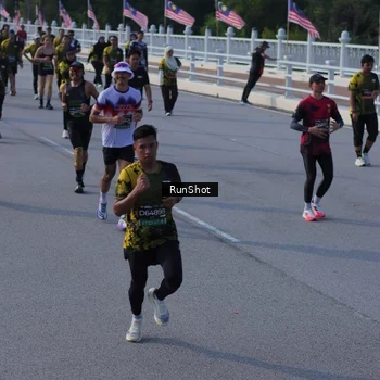 Runner Photo 7132053