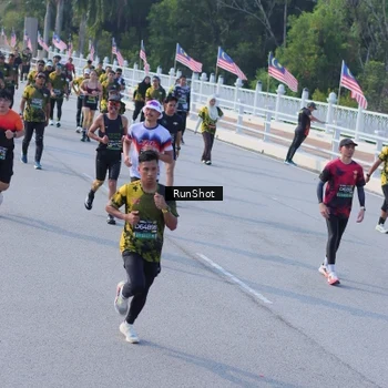 Runner Photo 7132055