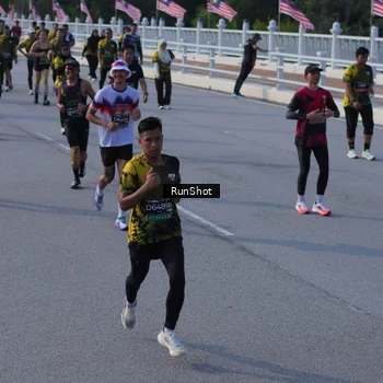 Runner Photo 7132059