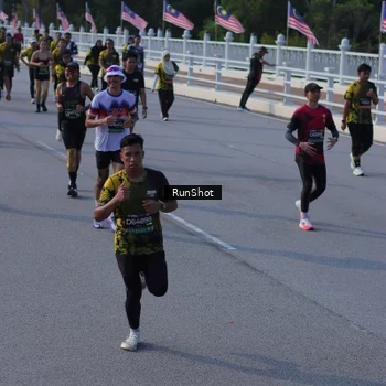 Runner Photo 7132060