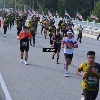 Runner Photo 7132063