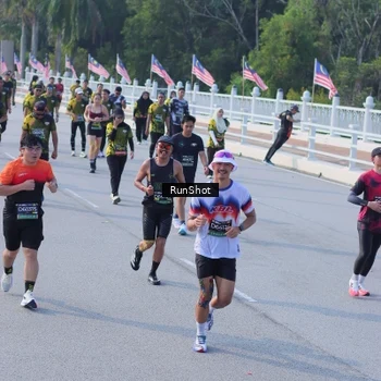 Runner Photo 7132069