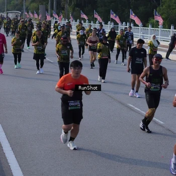 Runner Photo 7132073