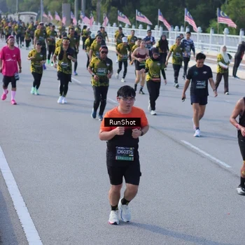 Runner Photo 7132074