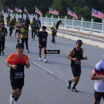 Runner Photo 7132076