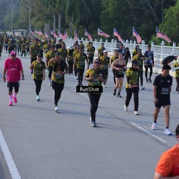 Runner Photo 7132090
