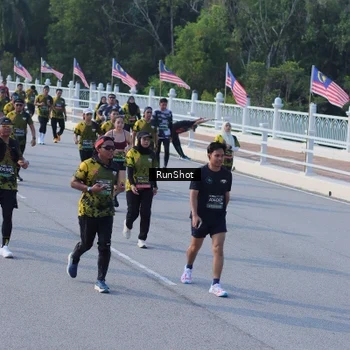 Runner Photo 7132098