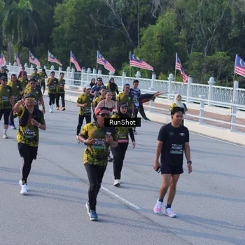 Runner Photo 7132107