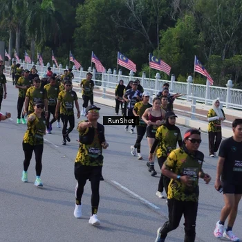 Runner Photo 7132111