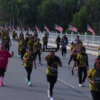 Runner Photo 7132113