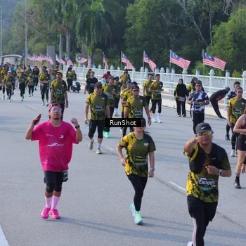 Runner Photo 7132117