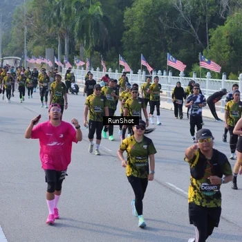 Runner Photo 7132118