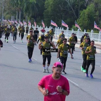 Runner Photo 7132146