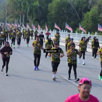 Runner Photo 7132150