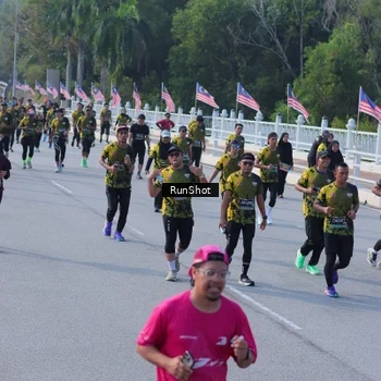 Runner Photo 7132154
