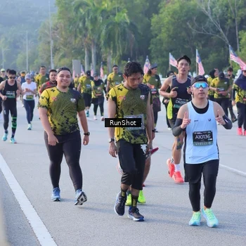 Runner Photo 7132175