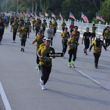 Runner Photo 7132200