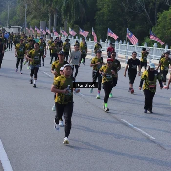 Runner Photo 7132201