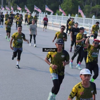 Runner Photo 7132233