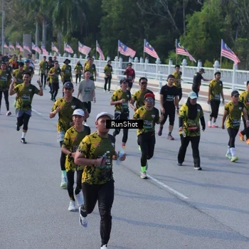 Runner Photo 7132235