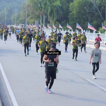 Runner Photo 7132246