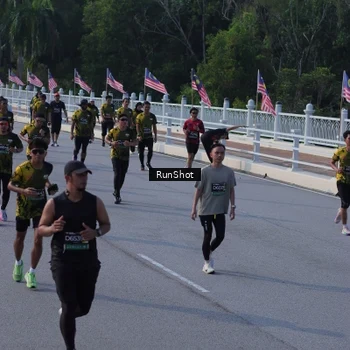 Runner Photo 7132247
