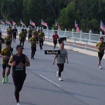 Runner Photo 7132248