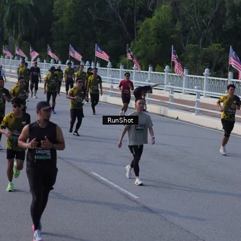 Runner Photo 7132249
