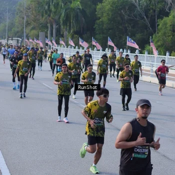 Runner Photo 7132260