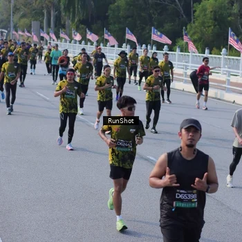 Runner Photo 7132263
