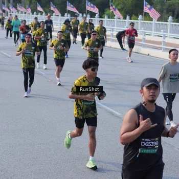 Runner Photo 7132268