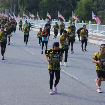 Runner Photo 7132295