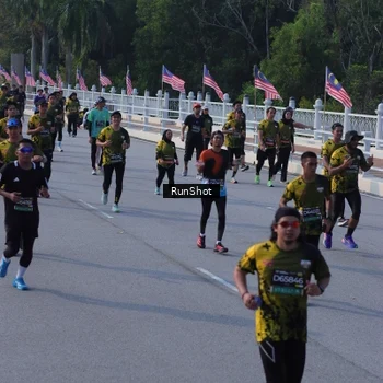 Runner Photo 7132304