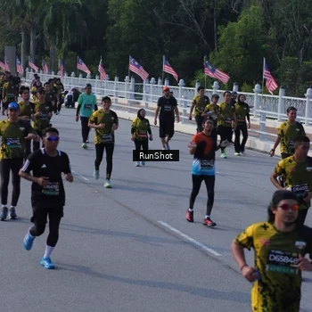 Runner Photo 7132310