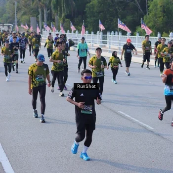 Runner Photo 7132313
