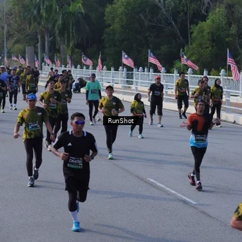 Runner Photo 7132316